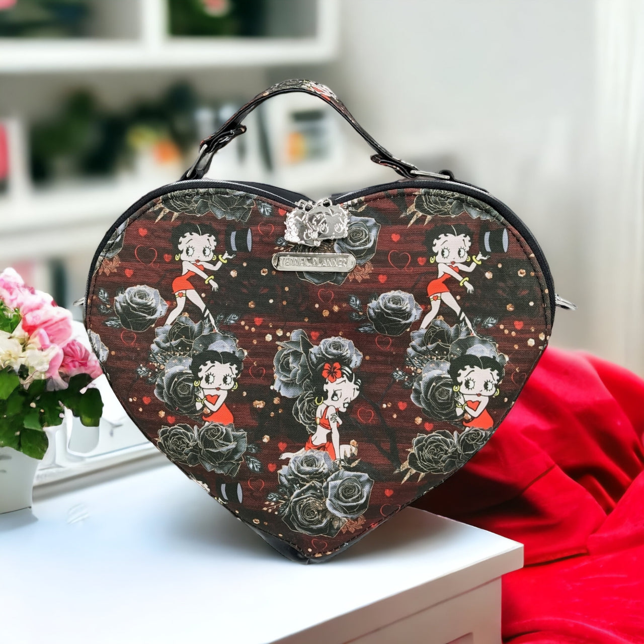 Beautiful Betty Full Size Heart Bag