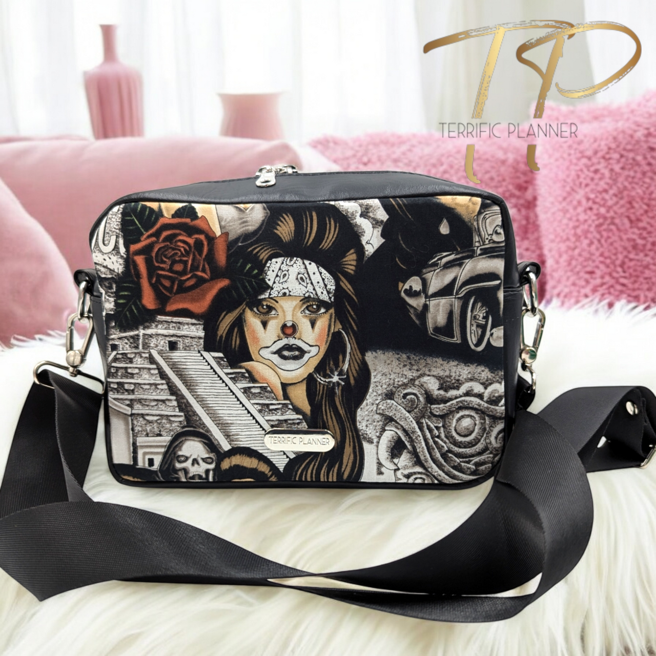 Chuco Boxy Crossbody Bag